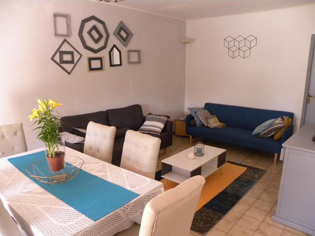 كارْبُنْترا La Maison D'Ogooue المظهر الخارجي الصورة
